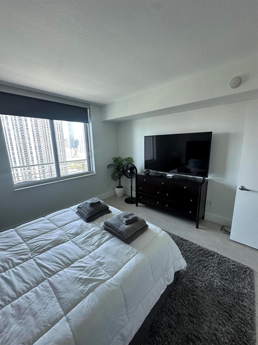 325 S Biscayne Boulevard # 2617, Miami, FL 33131 photo 8