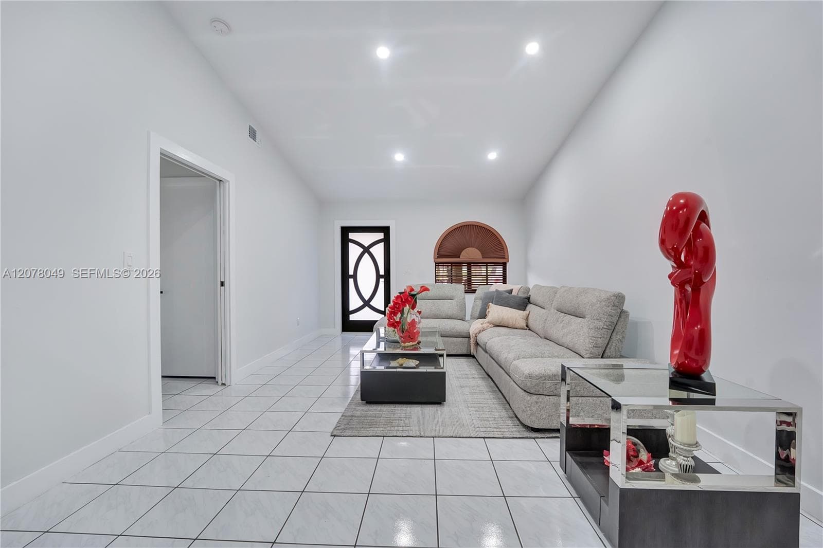 5670 W 20th Ct, Hialeah, FL 33016 photo 6