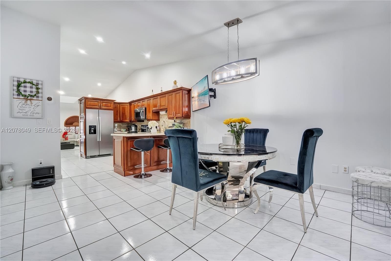5670 W 20th Ct, Hialeah, FL 33016 photo 12