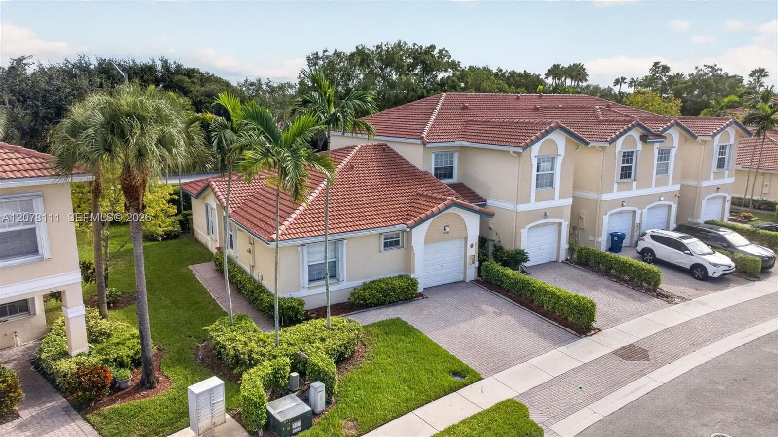 11641 NW 47th Dr, Coral Springs, FL 33076 photo 2