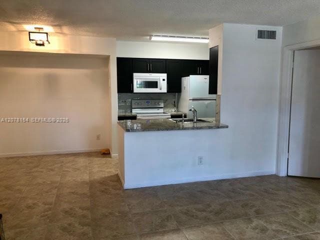 700 NW 103rd Ter # 101, Pembroke Pines, FL 33026 photo 2