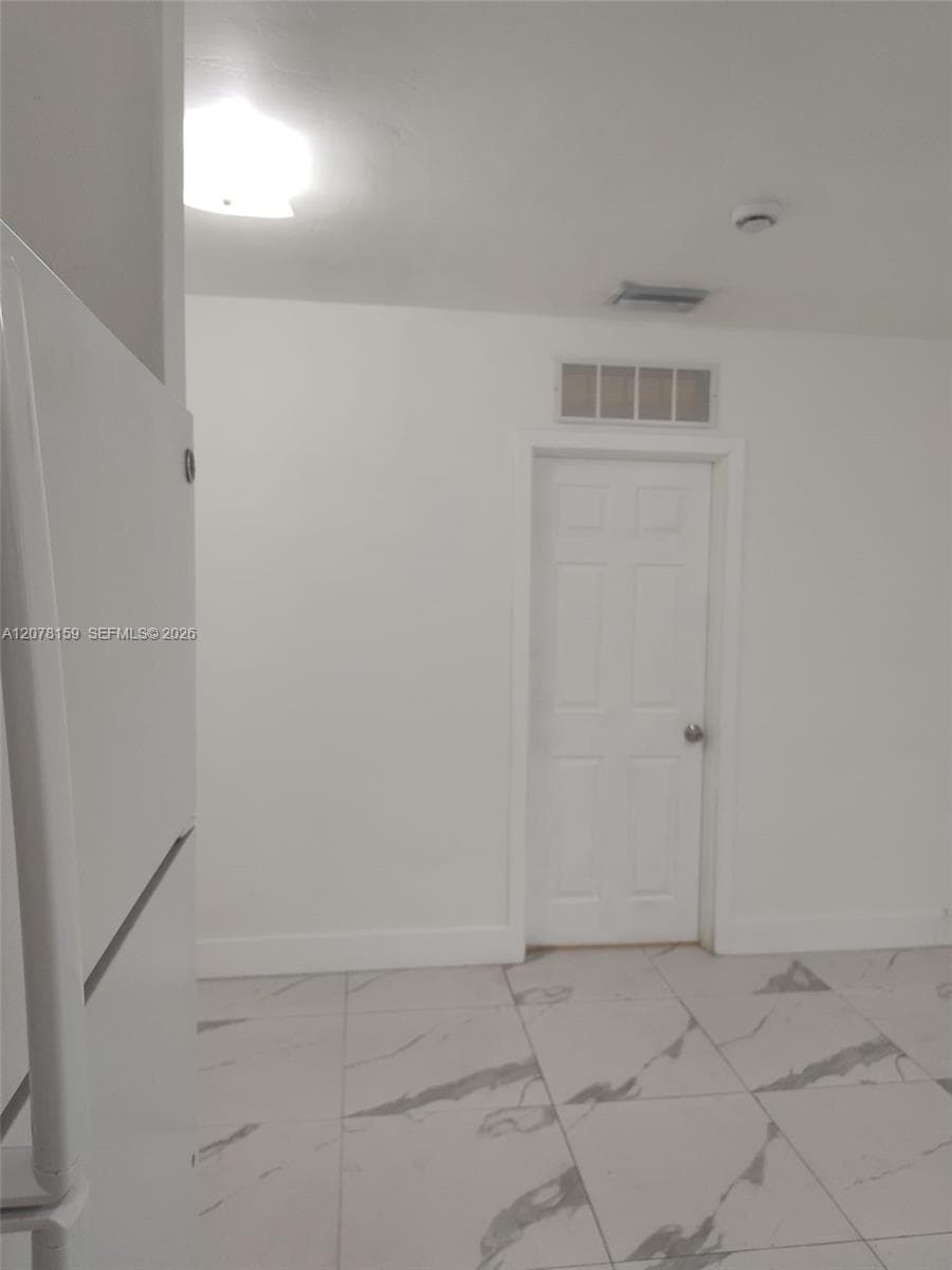 655 Eldron Dr # 26, Miami Springs, FL 33166 photo 13