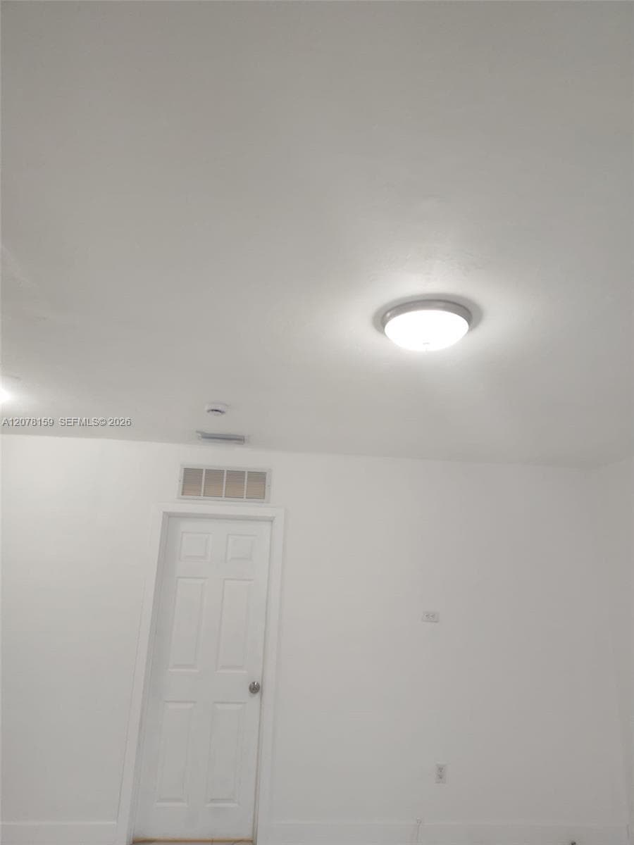 655 Eldron Dr # 26, Miami Springs, FL 33166 photo 12