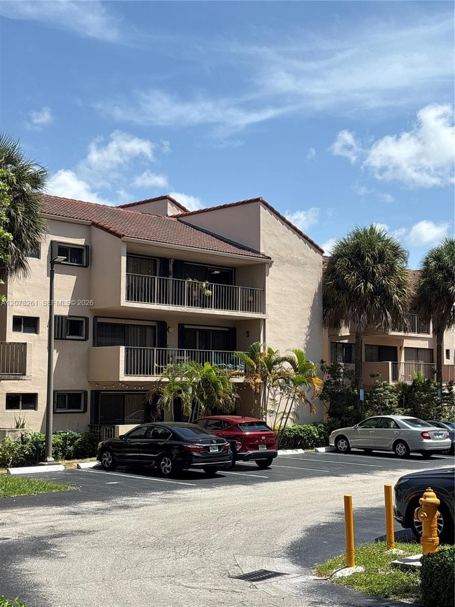 6305 Gage Pl # 309A, Miami Lakes, FL 33014 photo 2