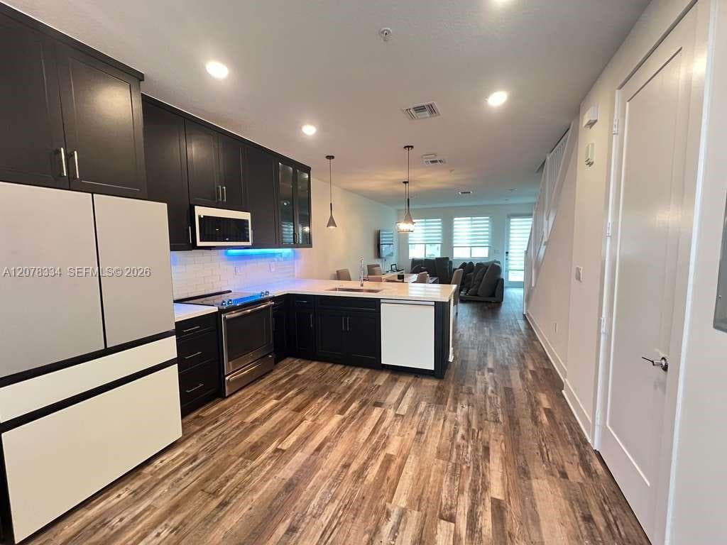 10229 NW 64th Ter # 101, Doral, FL 33178 photo 2