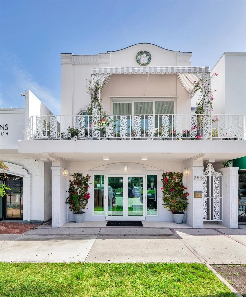 255 ROYAL POINCIANA Way # 2nd floor, Palm Beach, FL 33480 photo 2