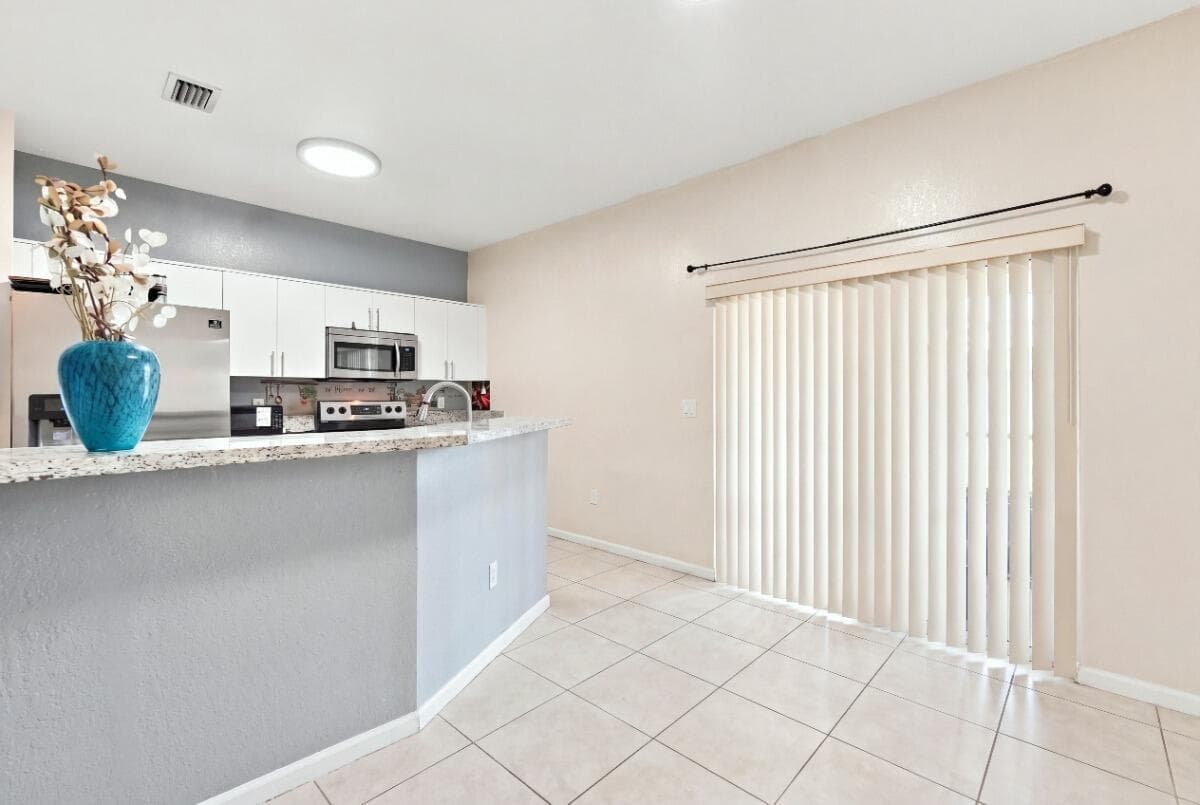 406 W SANTA CATALINA Circle # 406, North Lauderdale, FL 33068 photo 7