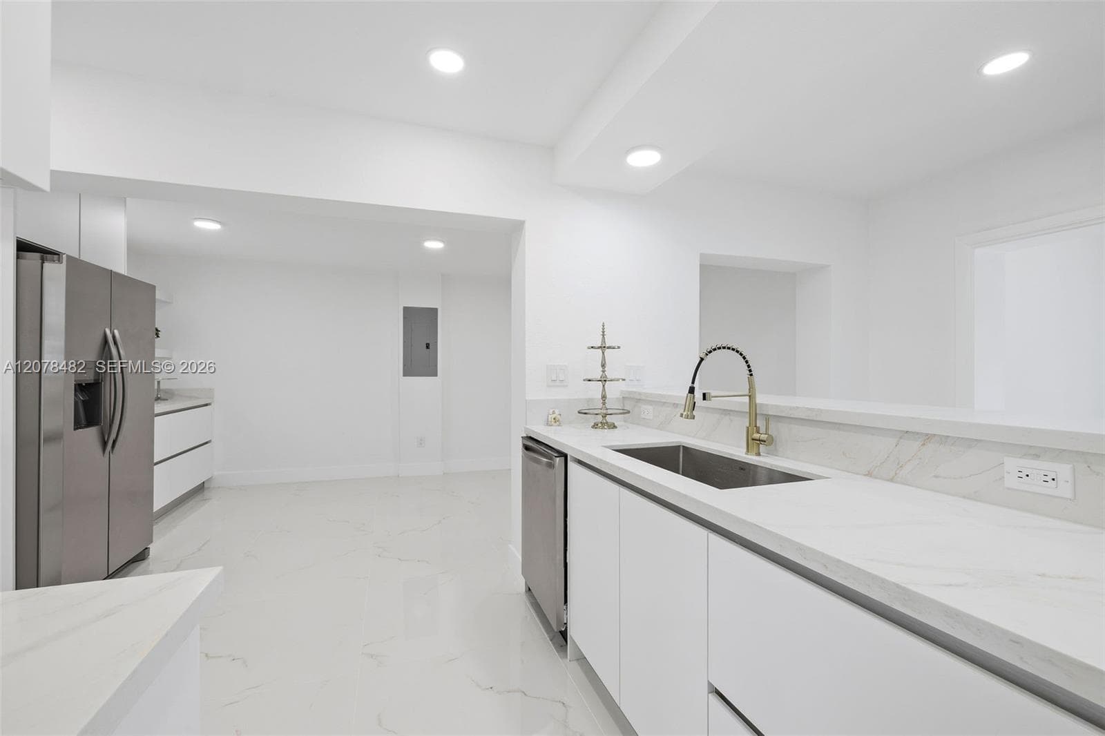 10901 SW 47th Ter, Miami, FL 33165 photo 10