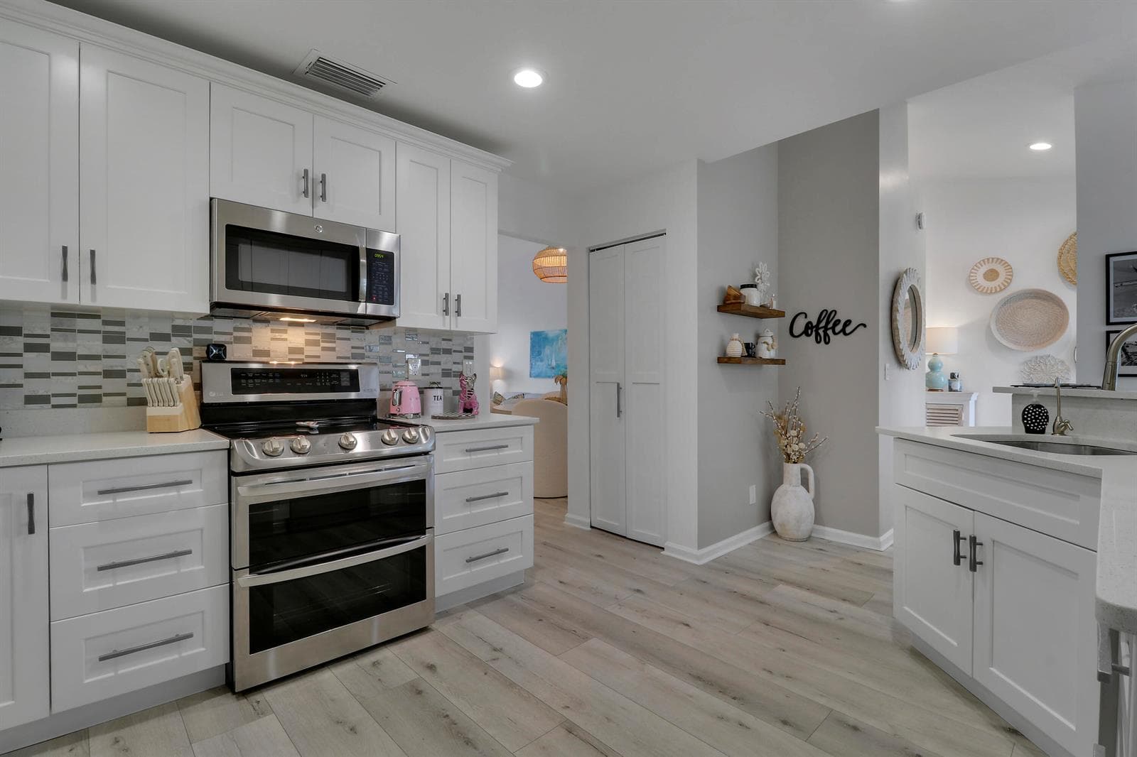 8925 SE Riverfront Terrace, Tequesta, FL 33469 photo 13