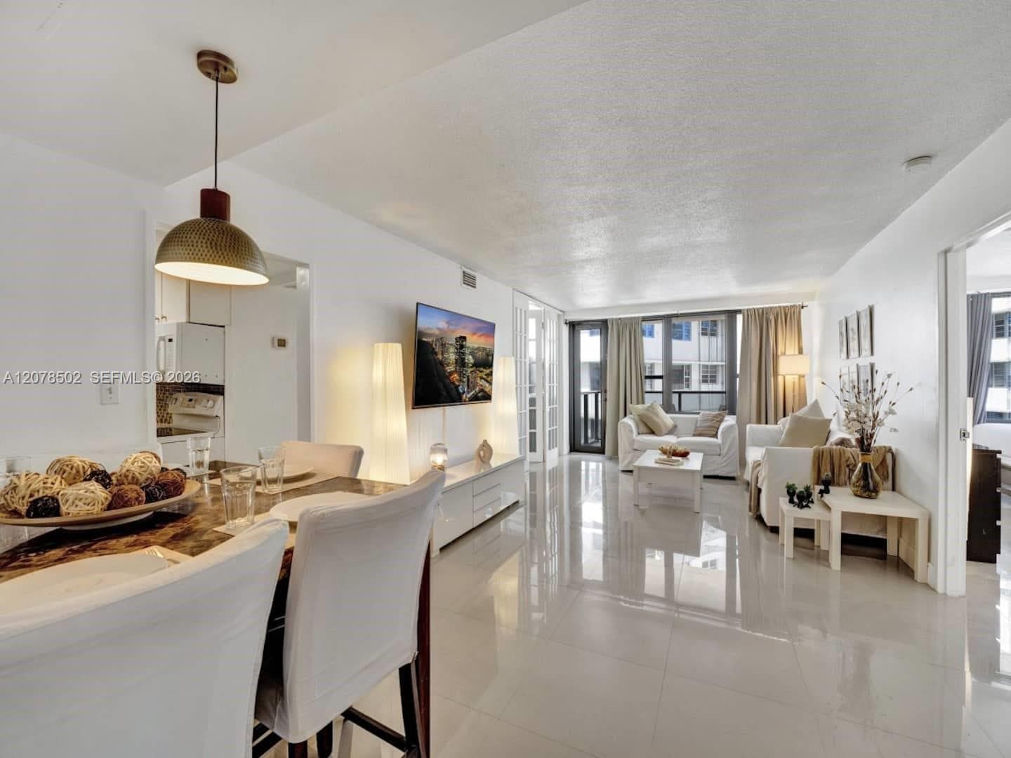 5225 Collins Ave # 1516, Miami Beach, FL 33140 photo 2
