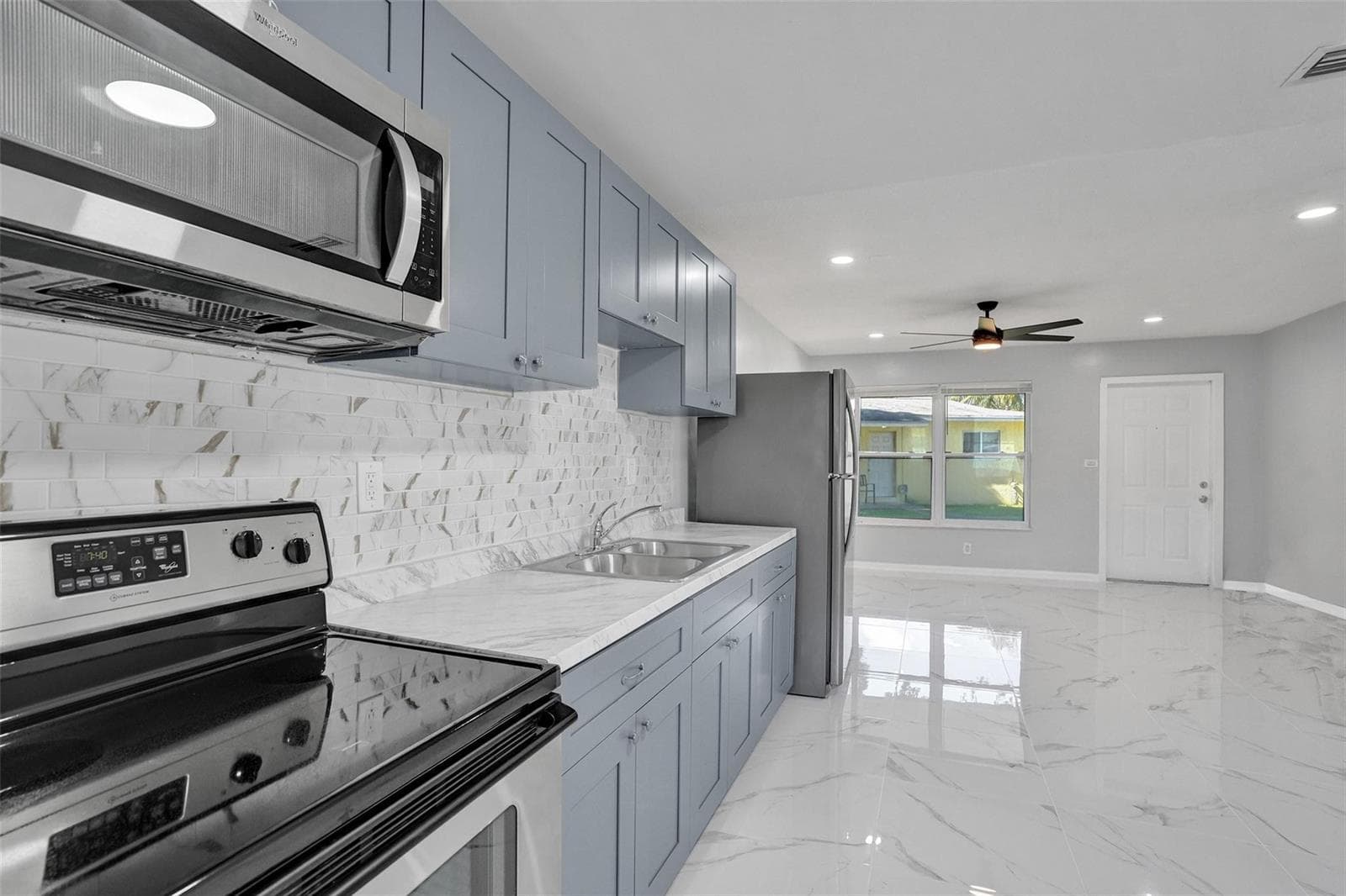 260 NE 41st Street, Oakland Park, FL 33334 photo 13