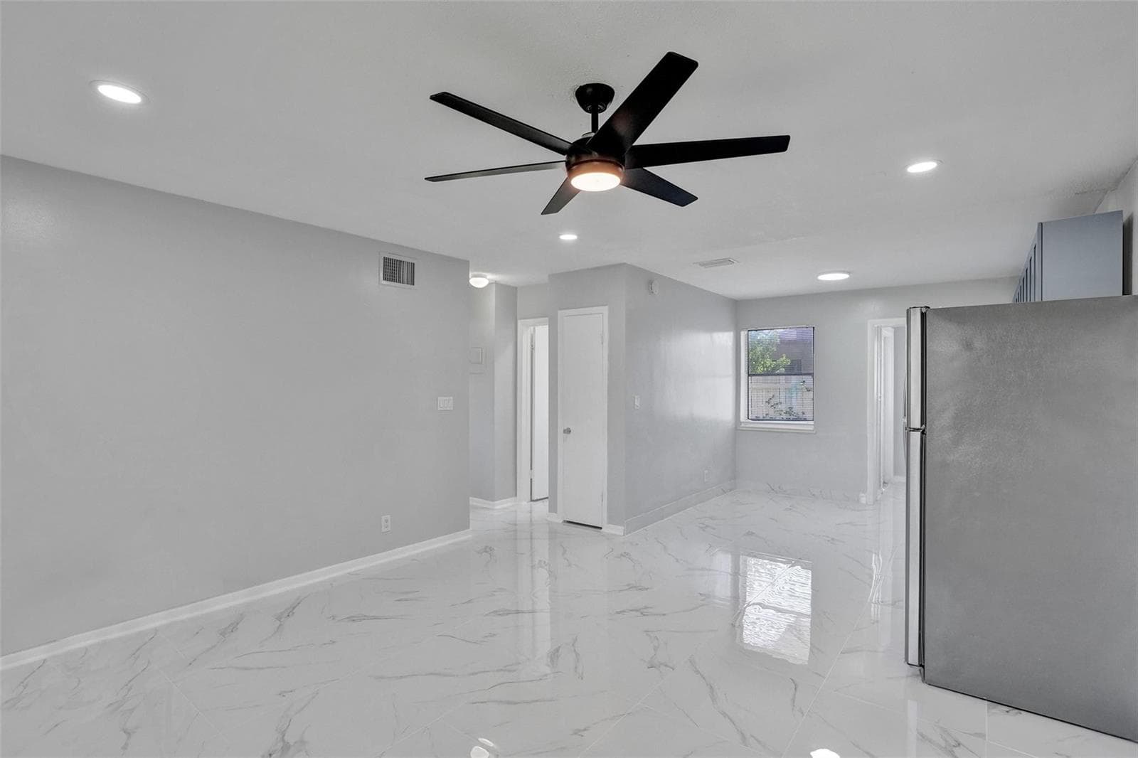 260 NE 41st Street, Oakland Park, FL 33334 photo 8