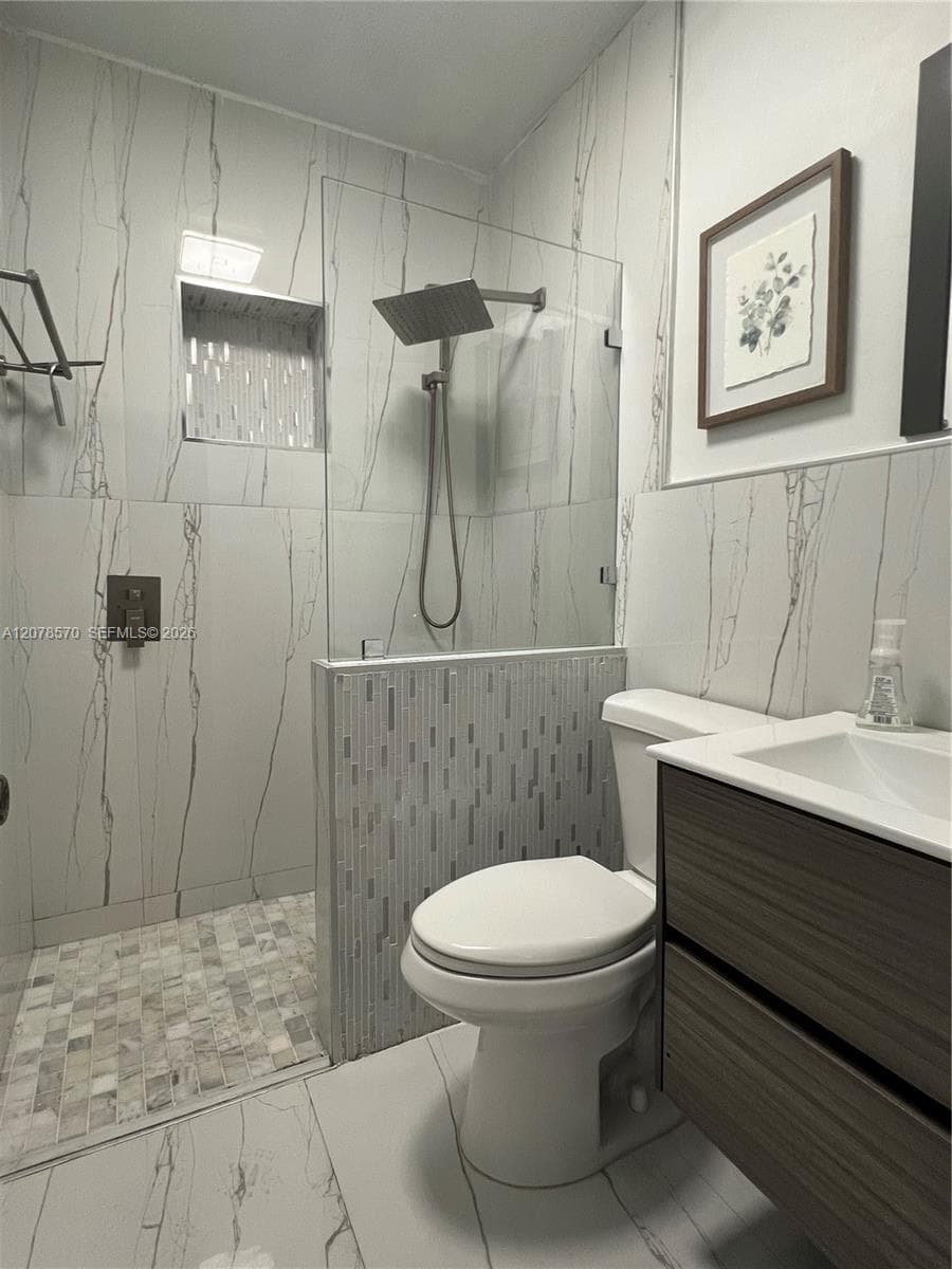 5490 W 2nd Ave, Hialeah, FL 33012 photo 9