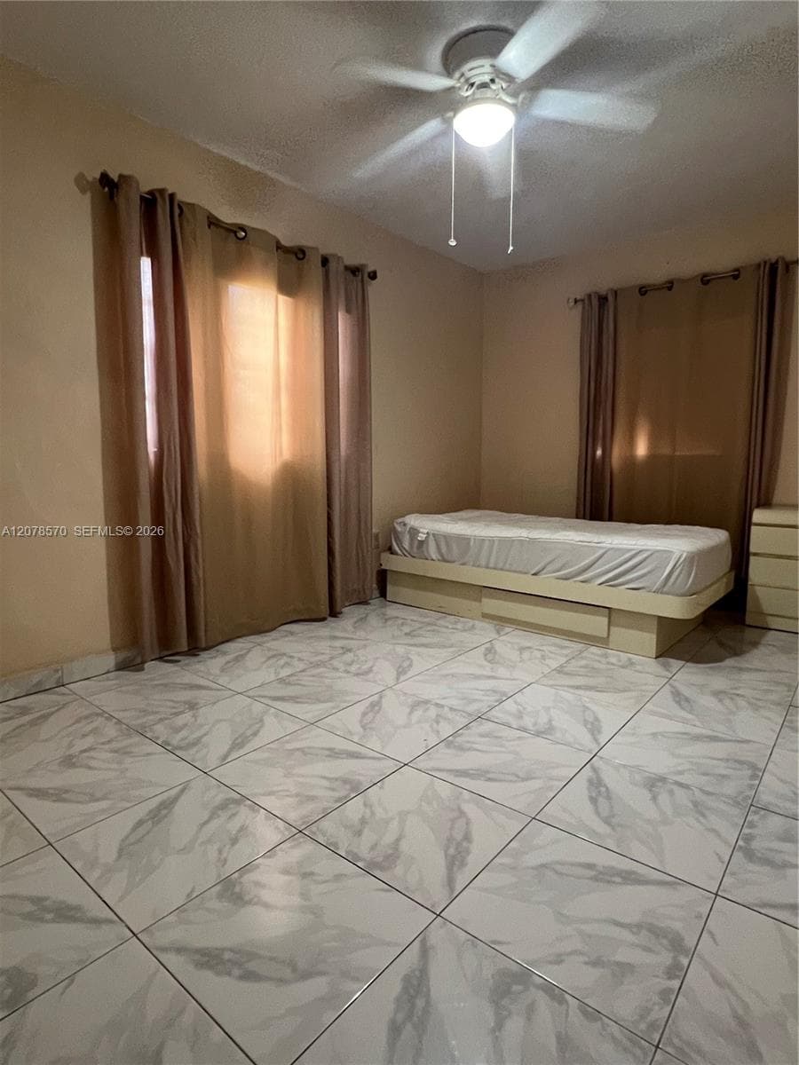5490 W 2nd Ave, Hialeah, FL 33012 photo 8