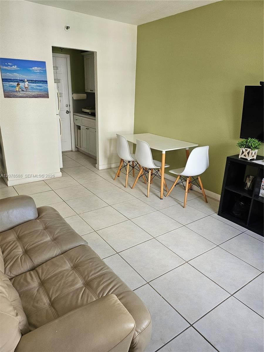 3030 Collins Ave # 4B, Miami Beach, FL 33140 photo 6