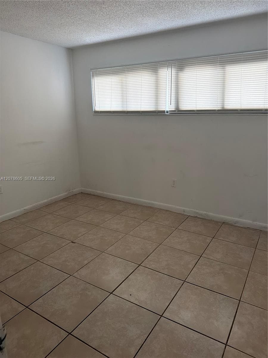 650 NE 149th St # 106F, Miami, FL 33161 photo 6