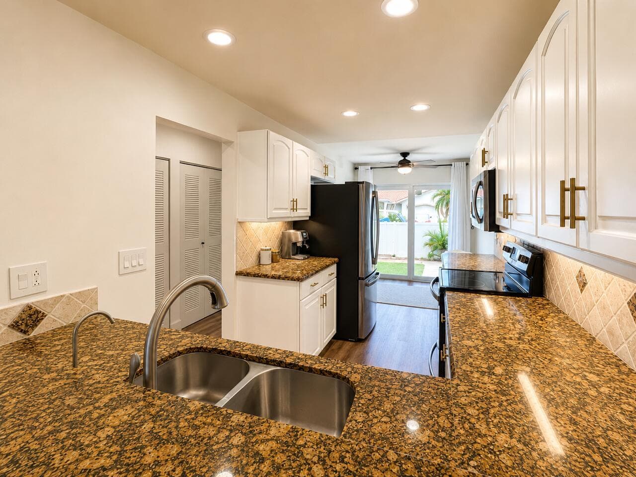 21596 Coronado Avenue, Boca Raton, FL 33433 photo 12