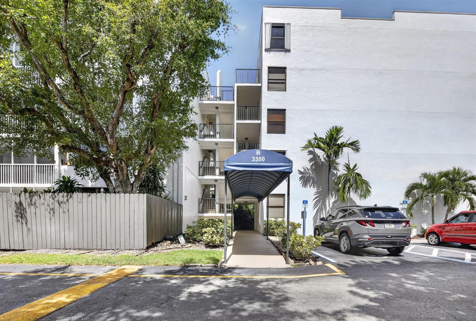 3350 NE 192ND Street # 2B-B, Aventura, FL 33180 photo 2