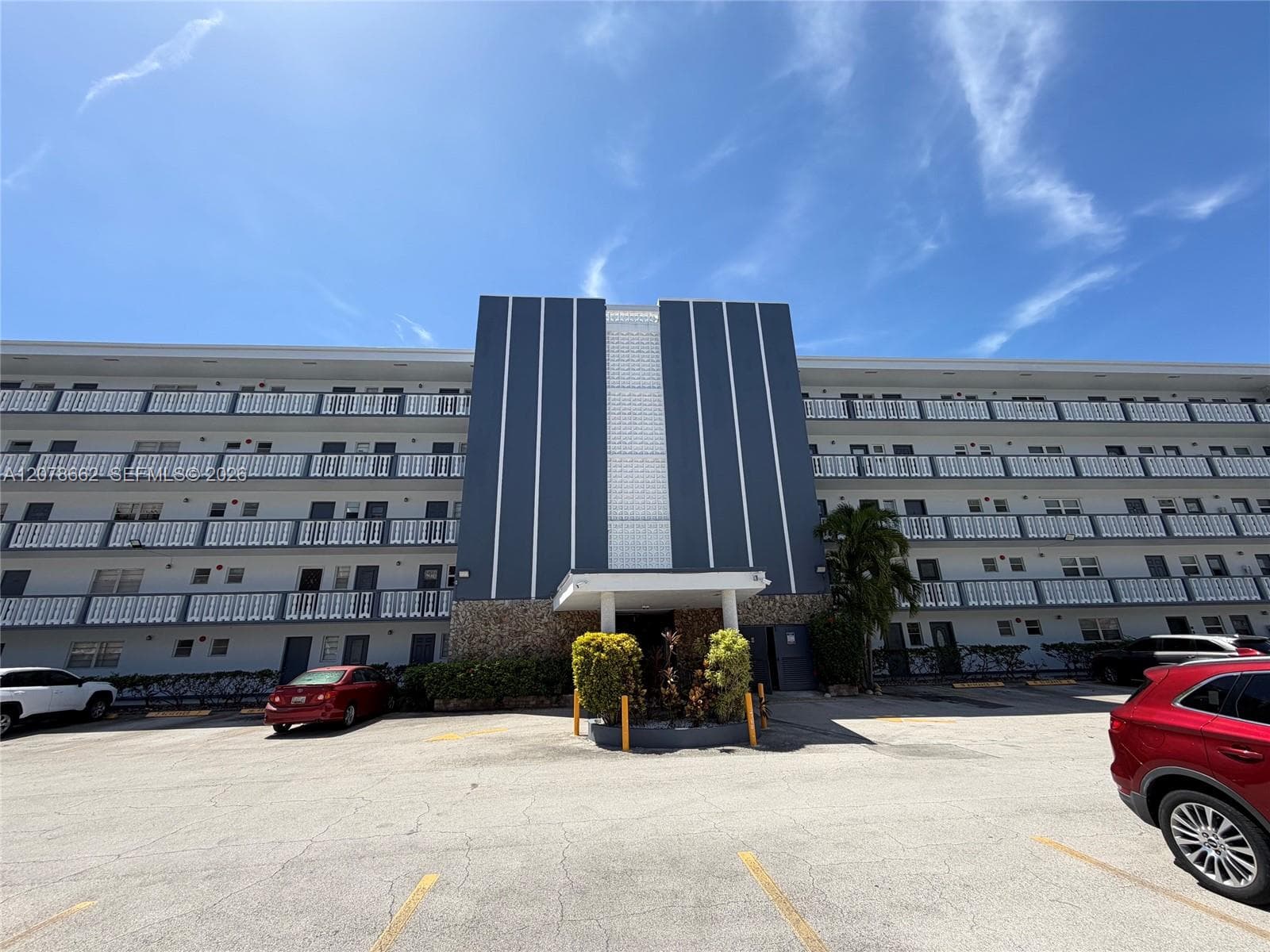 232 NE 12th Ave # 103, Hallandale Beach, FL 33009