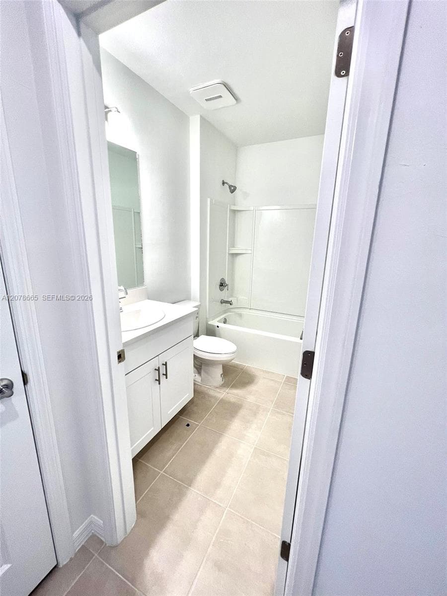 326 SW 31 Ave # 0, Cape Coral, FL 33991 photo 11