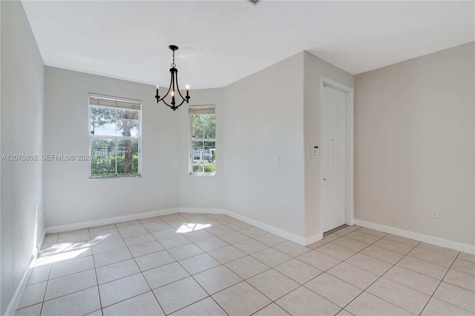 8450 NW 113th Psge, Doral, FL 33178 photo 5