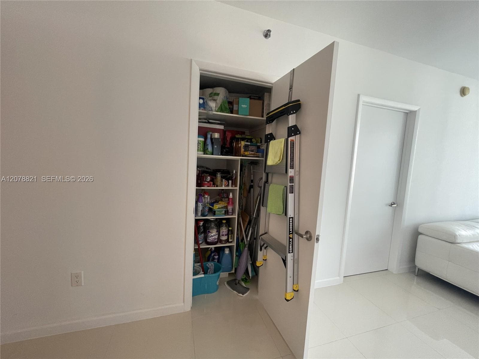495 Brickell Ave # 1103, Miami, FL 33131 photo 10