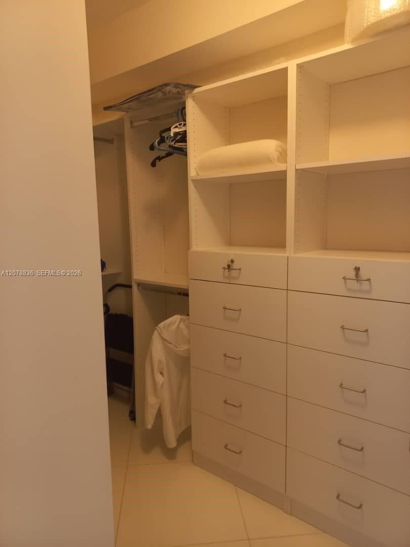20000 E Country Club Dr # 1212, Aventura, FL 33180 photo 10