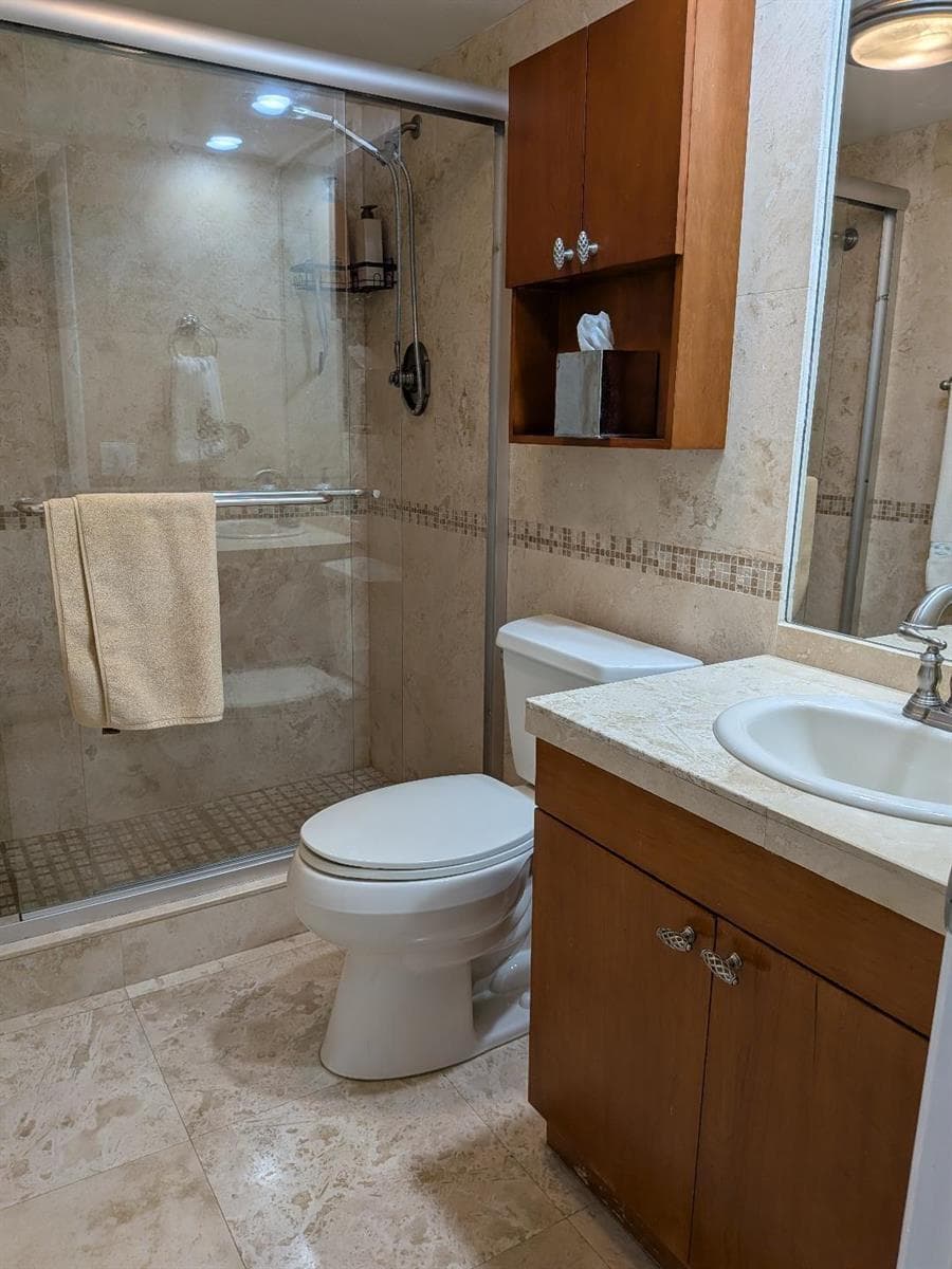 907 Cypress Terrace # 205, Pompano Beach, FL 33069 photo 11