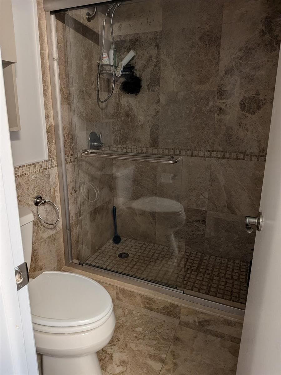 907 Cypress Terrace # 205, Pompano Beach, FL 33069 photo 8
