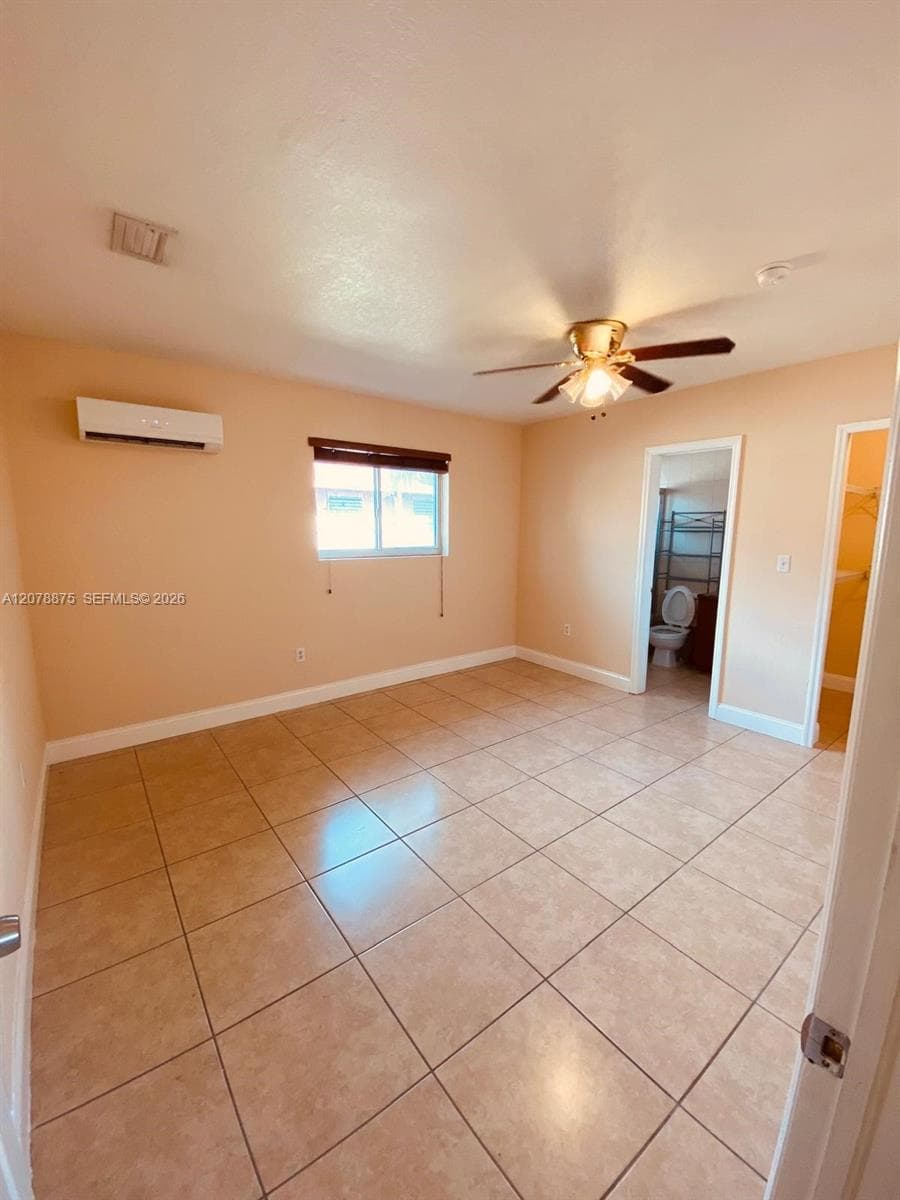 2272 NW 66th St, Miami, FL 33147 photo 11
