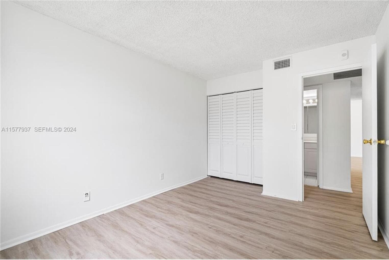 2001 ATLANTIC SHORES Boulevard # 109, Hallandale Beach, FL 33009 photo 7