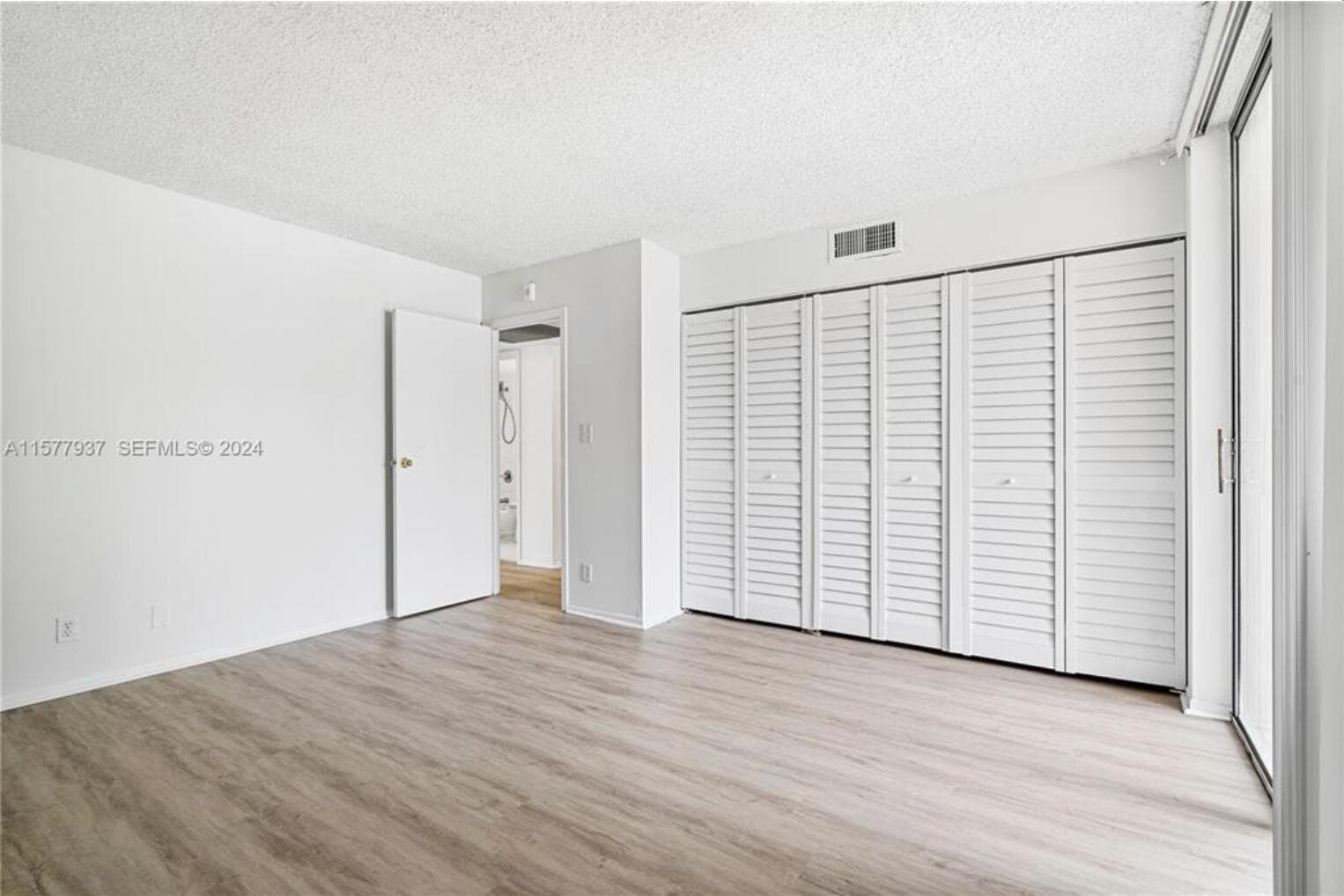 2001 ATLANTIC SHORES Boulevard # 109, Hallandale Beach, FL 33009 photo 9
