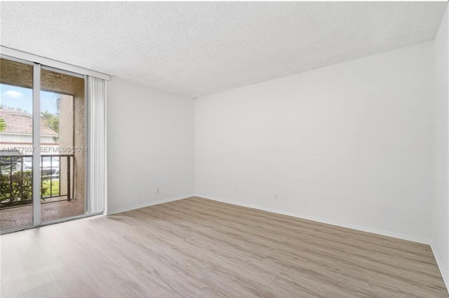 2001 ATLANTIC SHORES Boulevard # 109, Hallandale Beach, FL 33009 photo 11
