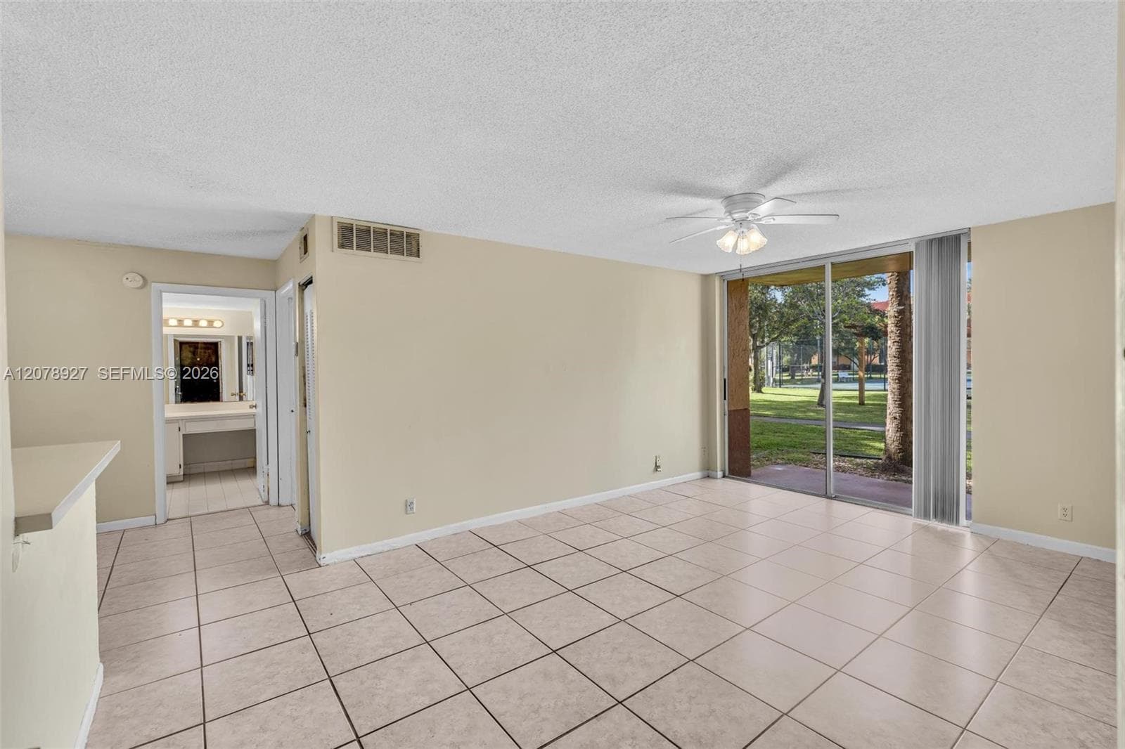 10765 Cleary Blvd # 104, Plantation, FL 33324 photo 2