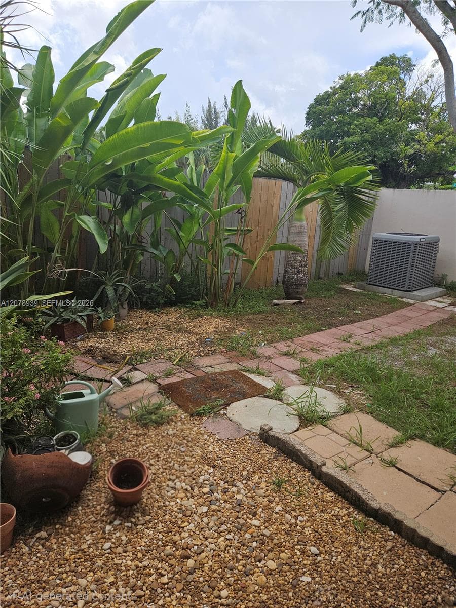 10634 SW 75th Ln, Miami, FL 33173 photo 13