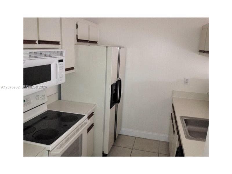 18290 Mediterranean Blvd # 7-5, Hialeah, FL 33015 photo 7
