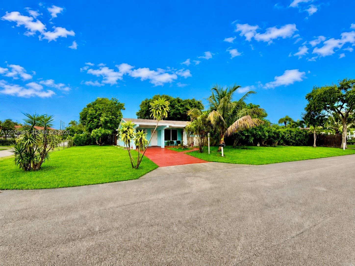 4940 SW 25th Ave, Dania Beach, FL 33312