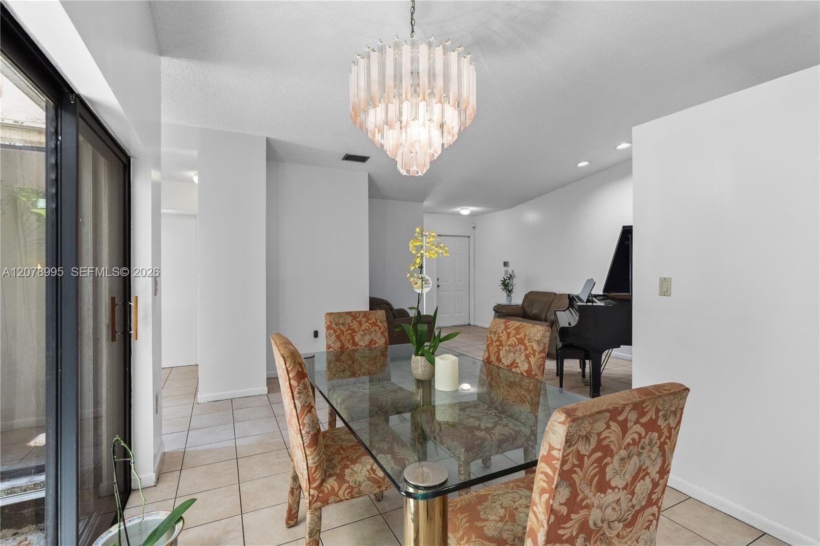 6633 NW 176th Ter, Hialeah, FL 33015 photo 10
