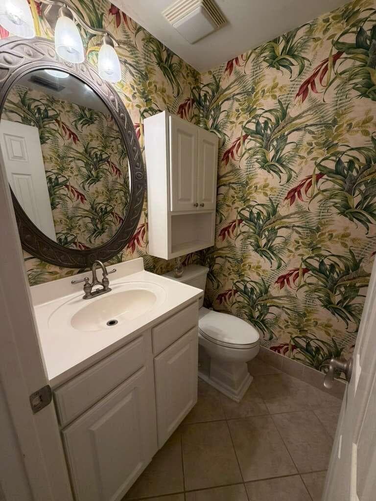 2050 Oleander Boulevard # 2-202, Fort Pierce, FL 34950 photo 3