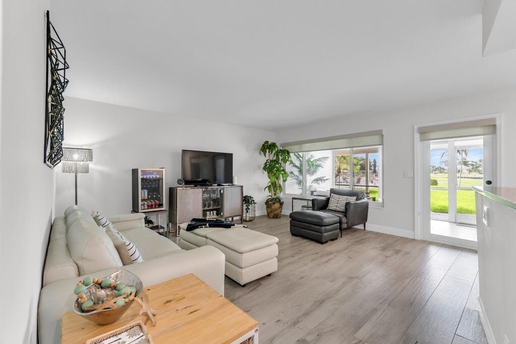 4848 NE 23RD Avenue # 8A, Fort Lauderdale, FL 33308 photo 9