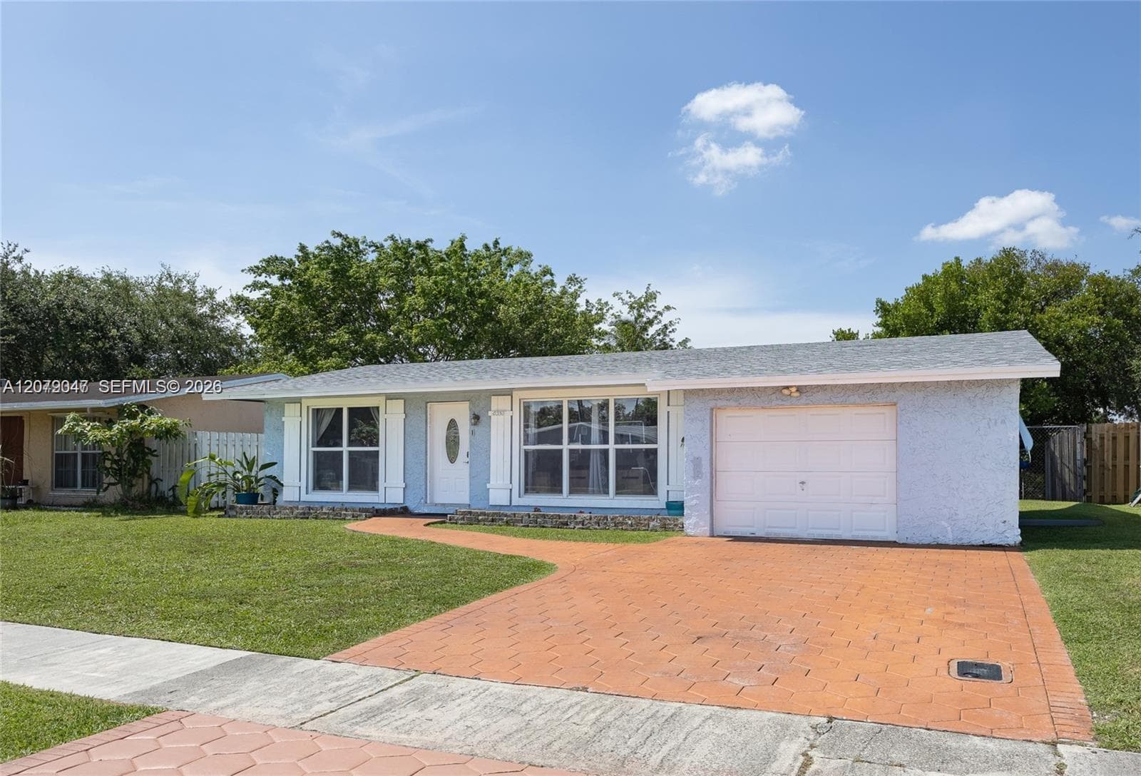 8350 NW 27th Pl, Sunrise, FL 33322 photo 2