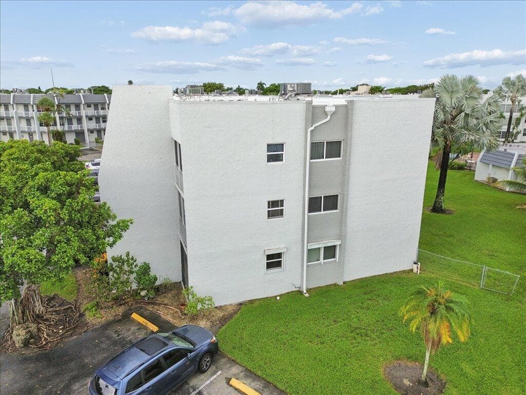 6600 ROYAL PALM Boulevard # 215B, Margate, FL 33063 photo 6