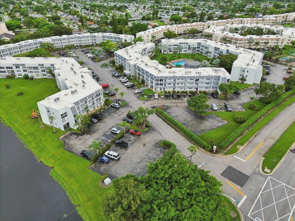 6600 ROYAL PALM Boulevard # 215B, Margate, FL 33063 photo 4