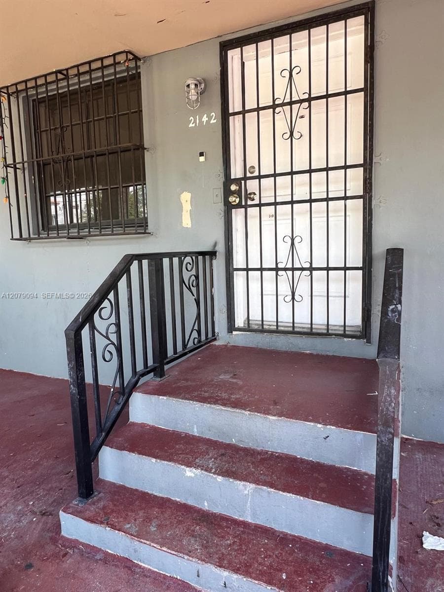 2140 NW 1st Ter # A, Miami, FL 33125 photo 3