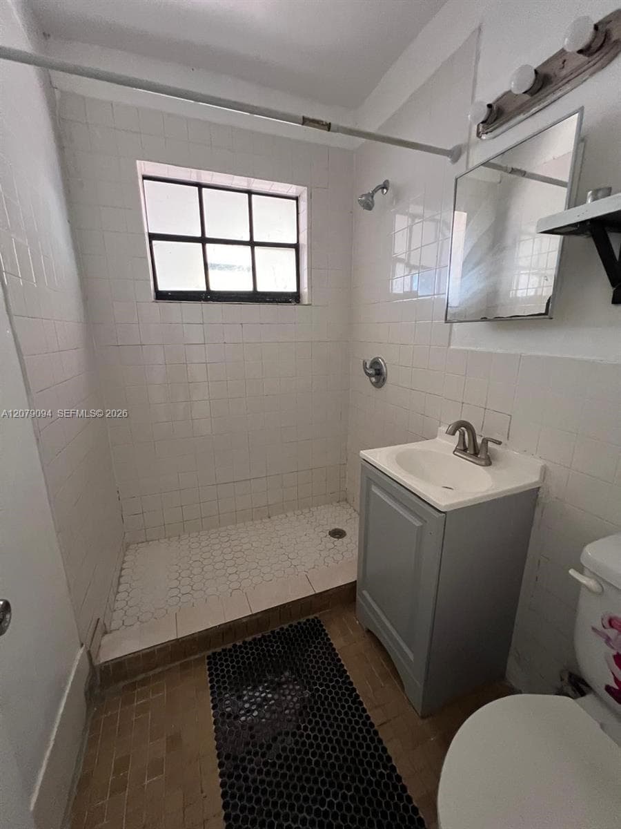 2140 NW 1st Ter # A, Miami, FL 33125 photo 10