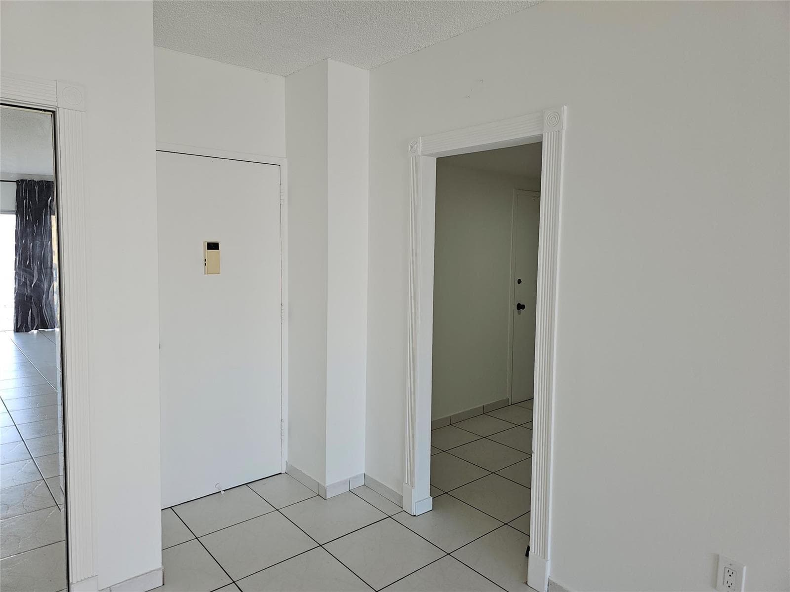 500 BAYVIEW Drive # 817, Sunny Isles Beach, FL 33160 photo 6