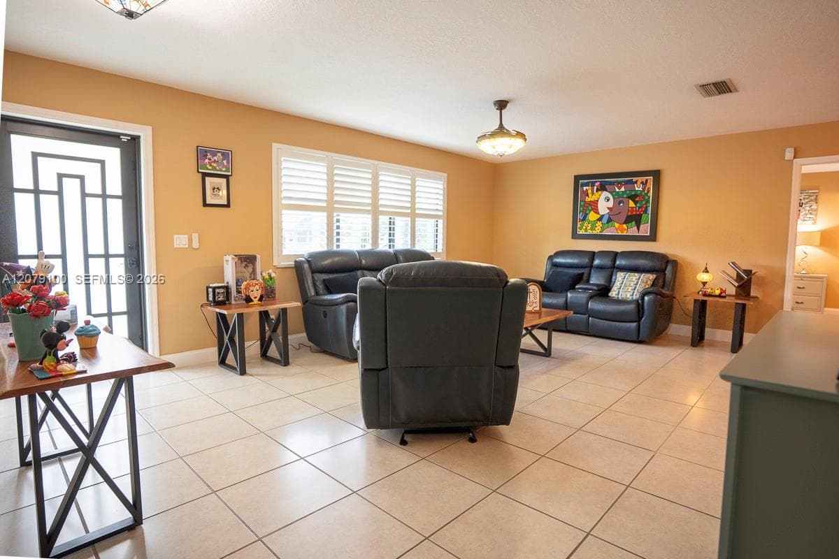 4301 Adams St, Hollywood, FL 33021 photo 3