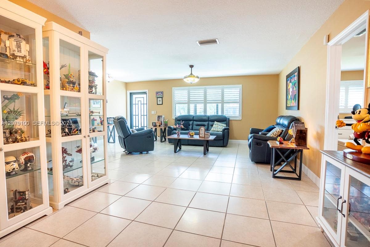 4301 Adams St, Hollywood, FL 33021 photo 5