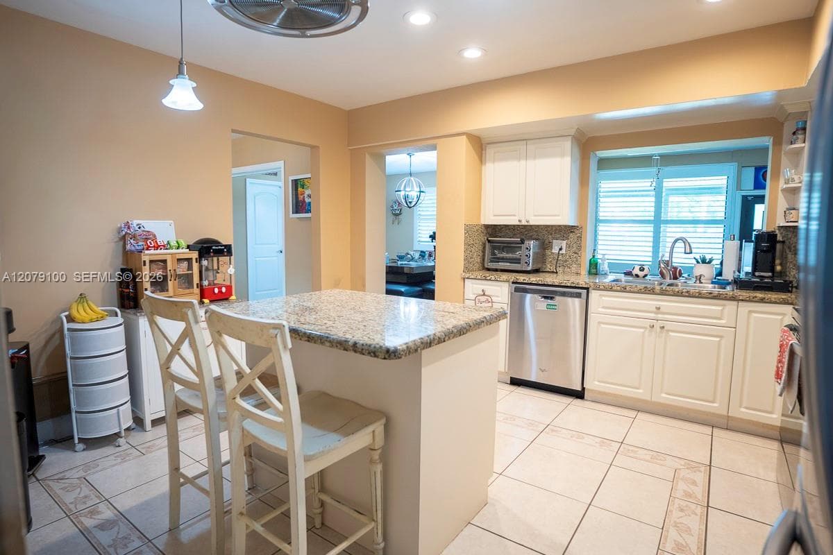 4301 Adams St, Hollywood, FL 33021 photo 10