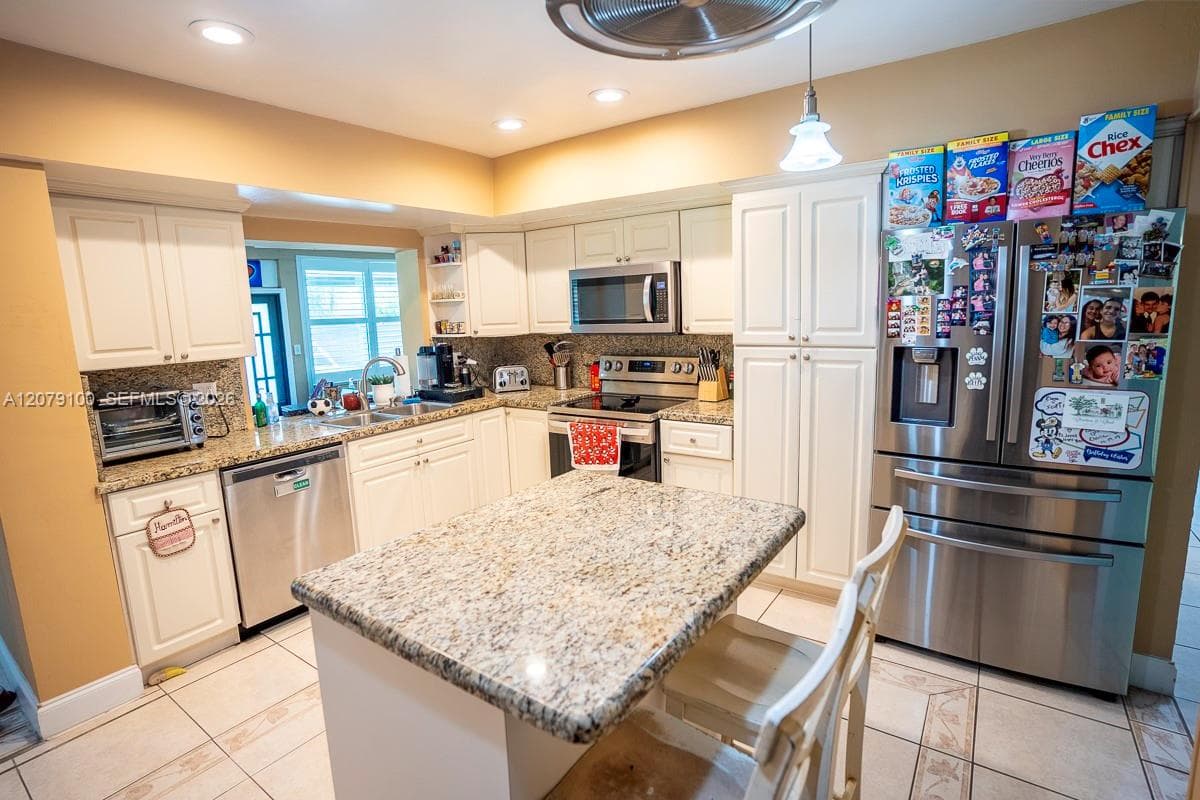 4301 Adams St, Hollywood, FL 33021 photo 8